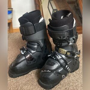 Dalbello Ski Boots 22.5